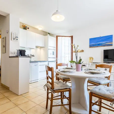 Holiday Les Privileges By Interhome Holiday home Saint-Palais-sur-Mer